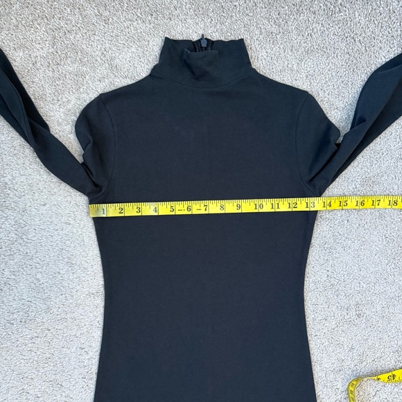 Skims Cotton Jersey Turtleneck Long Sleeve Top Soot Black S - Picture 8 of 9